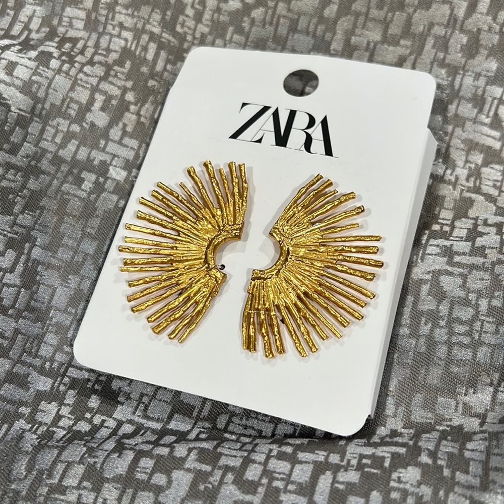 Zara Sunburst post earrings